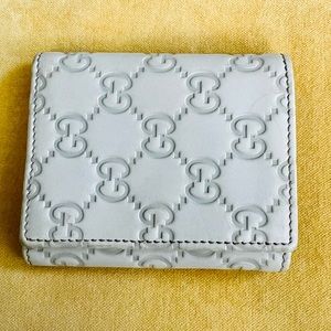Authentic leather Gucci trifold Wallet!
